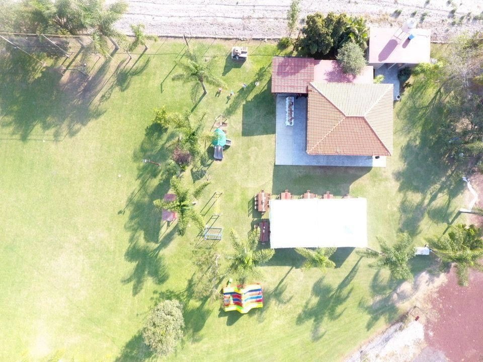 Espacios amplios con jardín