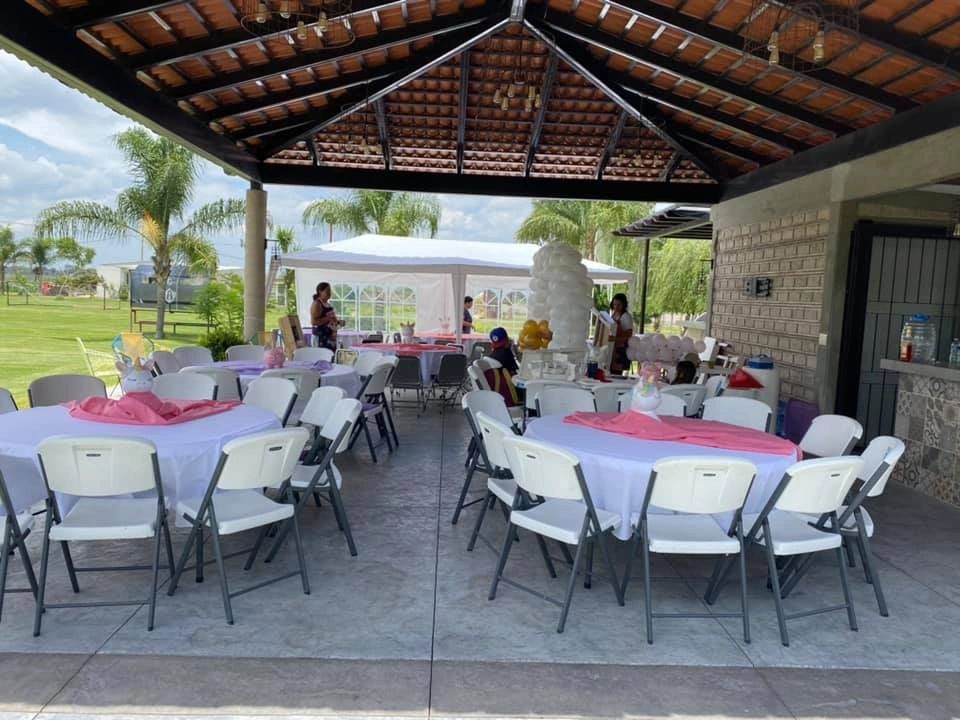 Mesas decoradas para celebración